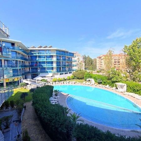 Large Apartment In Sunny Beach Dış mekan fotoğraf