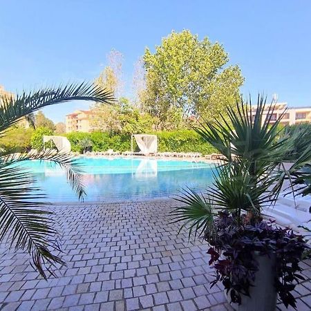 Large Apartment In Sunny Beach Dış mekan fotoğraf