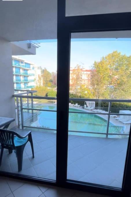 Large Apartment In Sunny Beach Dış mekan fotoğraf