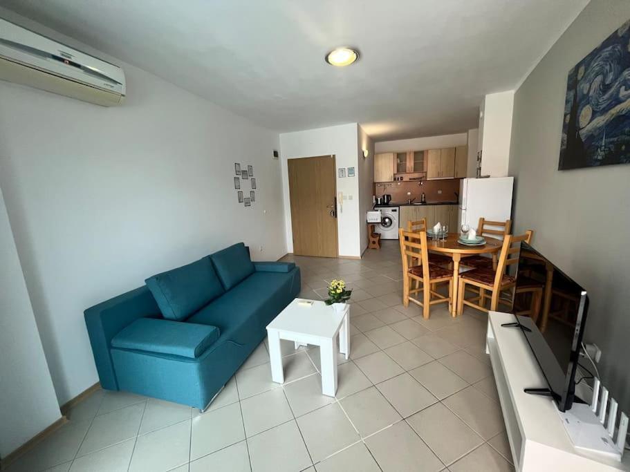 Large Apartment In Sunny Beach Dış mekan fotoğraf