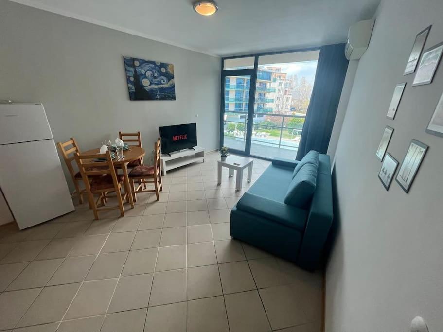 Large Apartment In Sunny Beach Dış mekan fotoğraf